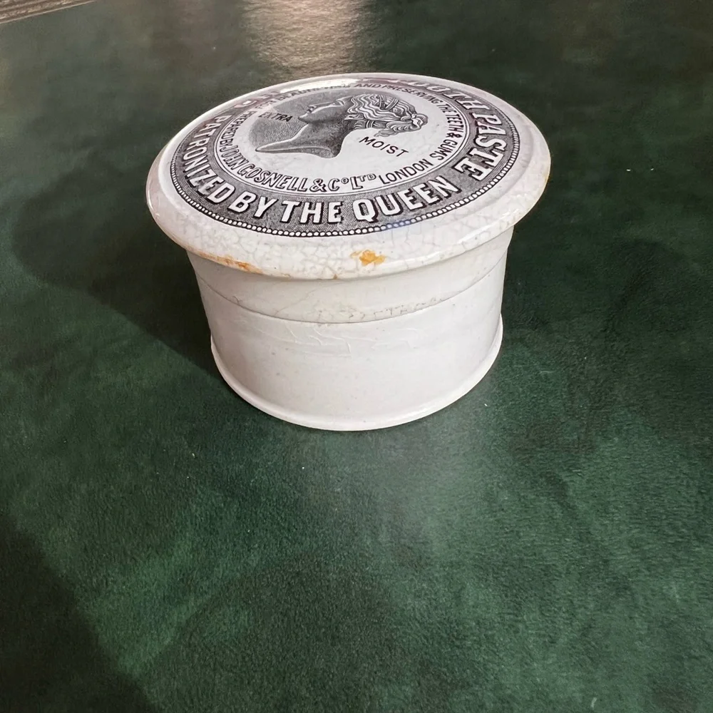 Rare Antique Ceramic Pot and Lid John Gosnell & Co. Cherry Tooth Paste 1860-1900 - Picture 9 of 9